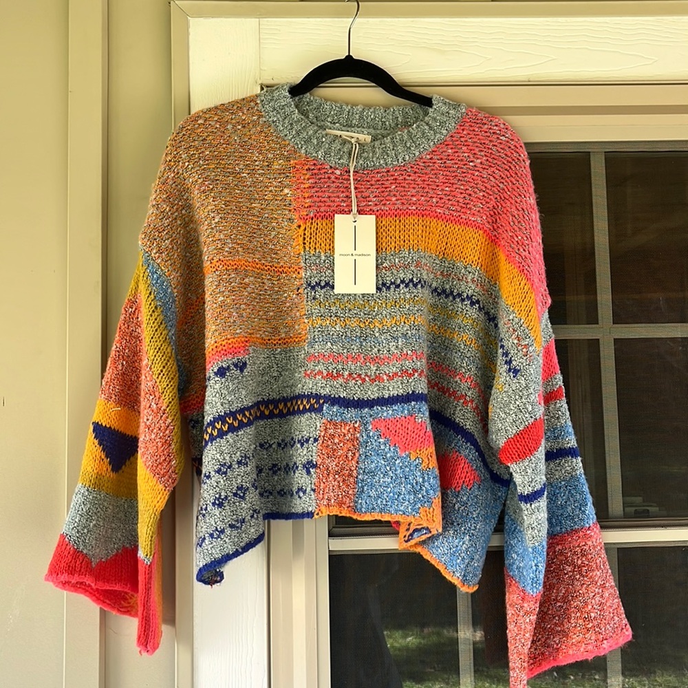 MOON & MADISON • new w/ tags sweater • bright and colorful!! • size large •